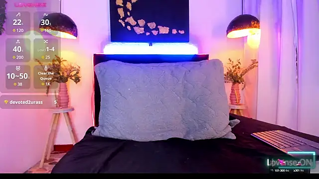 LatinMilk  online show from December 12, 2:59 am