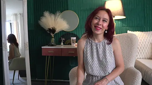 HaileyMoonn online show from July 19, 3:32 am