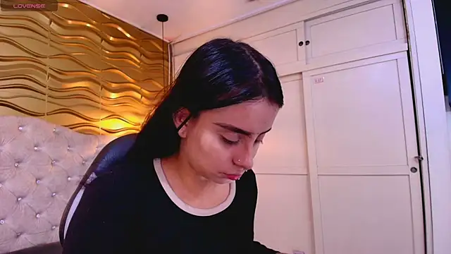 Andreita Jones online show from April 19, 11:42 am