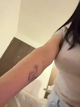 PetitLumiere online show from January 13, 5:12 am