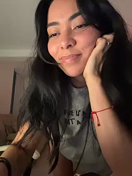 PetitLumiere online show from October 17, 4:04 am