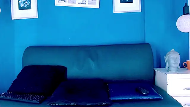 Snapshot of ricky_vill_ chatting on December 29, 10:12 am ricky vill online show from December 29, 10:12 am