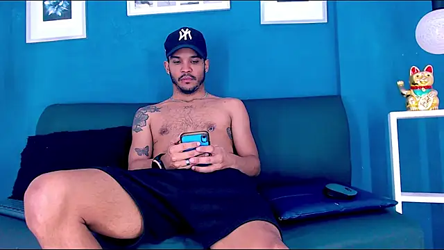 Snapshot of ricky_vill_ chatting on March 15, 10:03 am ricky vill online show from March 15, 10:03 am