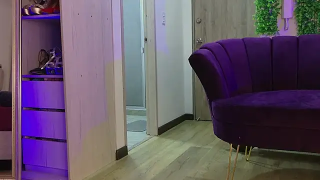 Ammy Castro online show from April 20, 10:44 pm