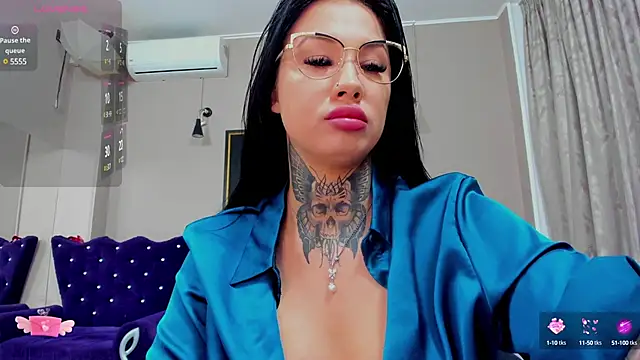 Snapshot of AngellBlackX chatting on February 22, 8:31 pm AngellBlackX online show from February 22, 8:31 pm