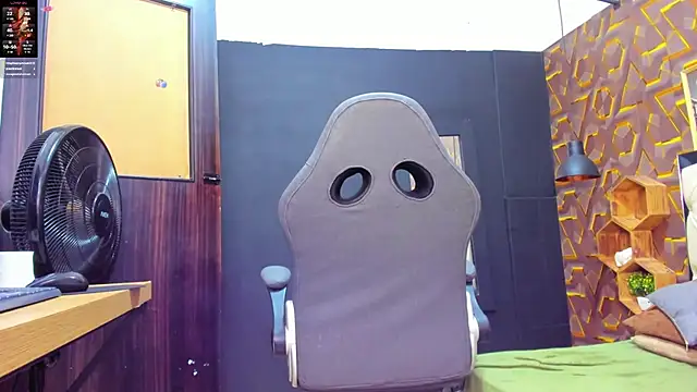 deyy madissonn online show from March 23, 3:54 am