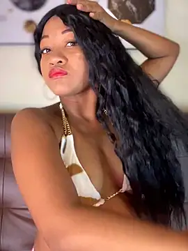 Snapshot of AleezaFrench chatting on June 1, 1:24 pm AleezaFrench online show from June 1, 1:24 pm
