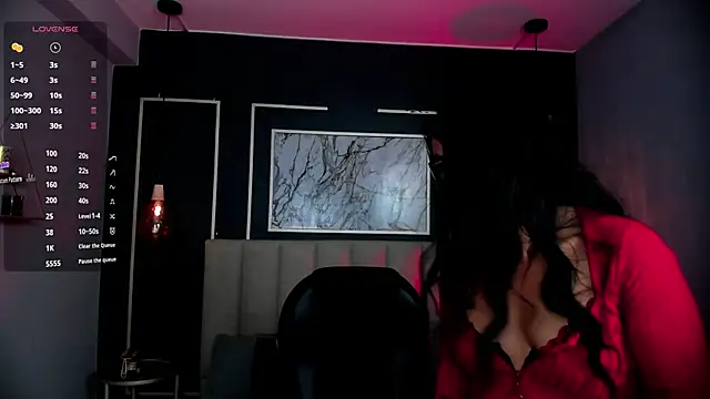 kira moon   online show from October 3, 9:12 pm