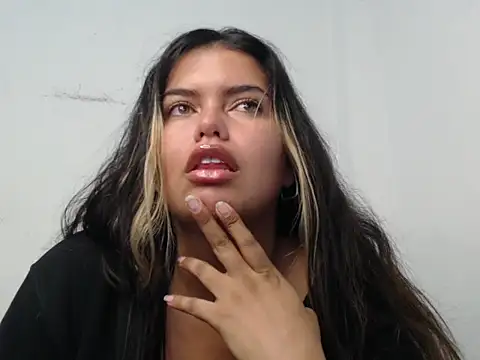 sweetkitty 16 online show from June 2, 6:59 am