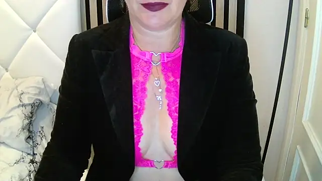 xxNoeliaxx online show from December 16, 7:46 am