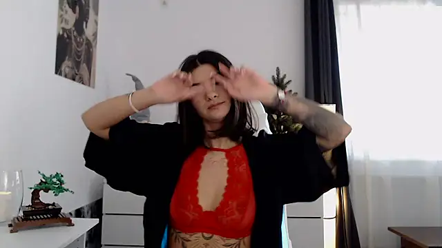 Simply the best online show from January 9, 2:40 pm