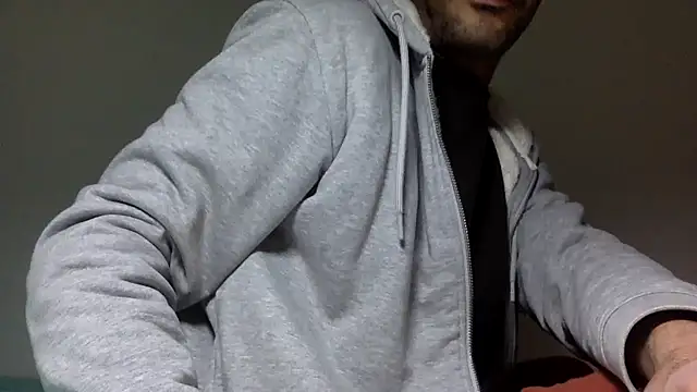 molozeb online show from November 12, 5:46 pm