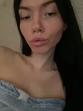 Lisaaa Alisa online show from September 16, 9:10 am