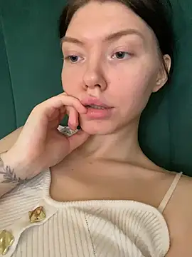 Lisaaa Alisa online show from January 13, 3:45 am