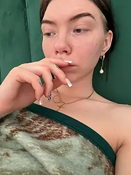 Lisaaa Alisa online show from April 5, 10:12 am