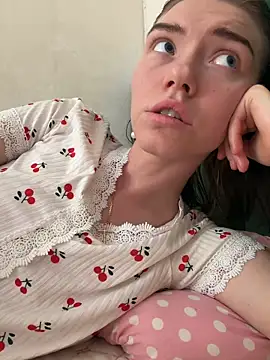 Lisaaa Alisa online show from April 23, 6:36 am