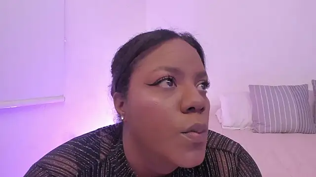 Sexyshantal  online show from April 1, 5:21 pm