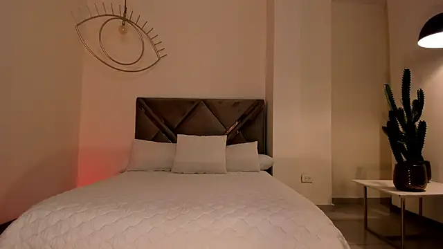 DominiqueVega online show from November 29, 11:41 pm