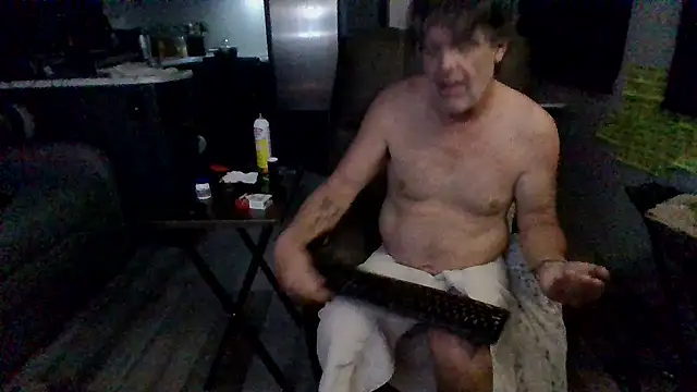 lateniter online show from January 6, 12:31 pm