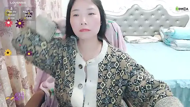 -Shirleyni  online show from November 29, 3:26 pm