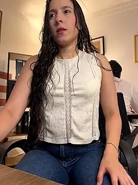 LittleDoll    online show from October 3, 10:18 pm