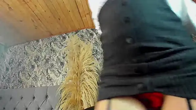 Snapshot of Agata-Moon chatting on February 13, 4:28 pm Agata-Moon online show from February 13, 4:28 pm