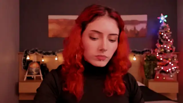 LiliJones  online show from December 16, 4:38 pm