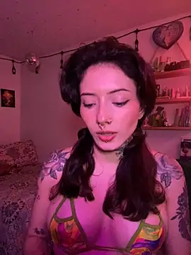 LiliJones  online show from February 27, 6:08 pm