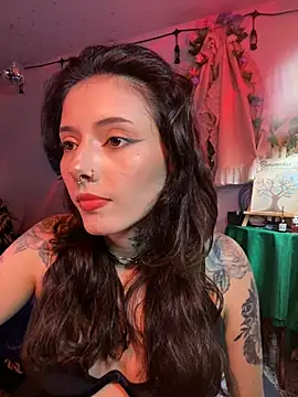 LiliJones  online show from April 20, 7:26 pm