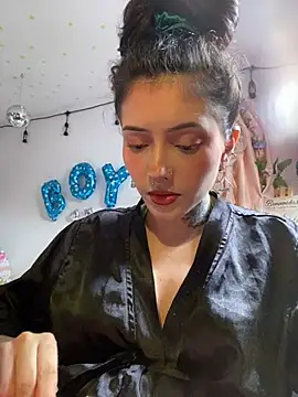 LiliJones  online show from June 4, 2:34 pm