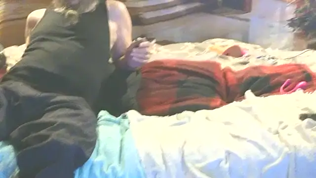 Snapshot of PropertyAndBiker chatting on November 13, 11:14 pm PropertyAndBiker online show from November 13, 11:14 pm