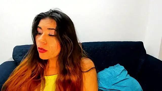 Snapshot of Luna_Dumont chatting on February 16, 11:59 pm Luna Dumont online show from February 16, 11:59 pm