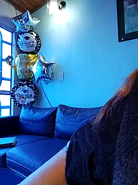 Snapshot of Luna_Dumont chatting on February 25, 2:11 pm Luna Dumont online show from February 25, 2:11 pm