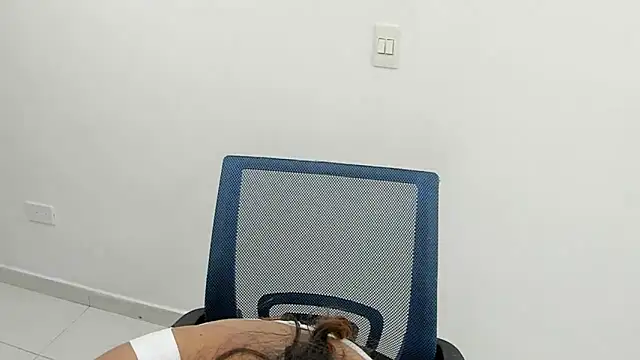 Snapshot of Luna_Dumont chatting on March 14, 5:46 pm Luna Dumont online show from March 14, 5:46 pm