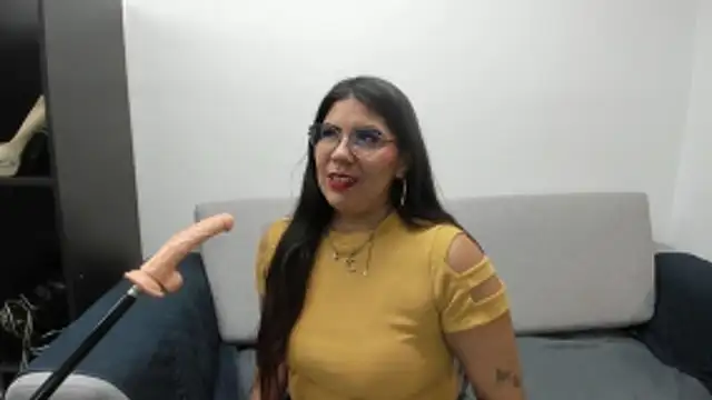 Snapshot of Luna_Dumont chatting on October 12, 11:42 am Luna Dumont online show from October 12, 11:42 am