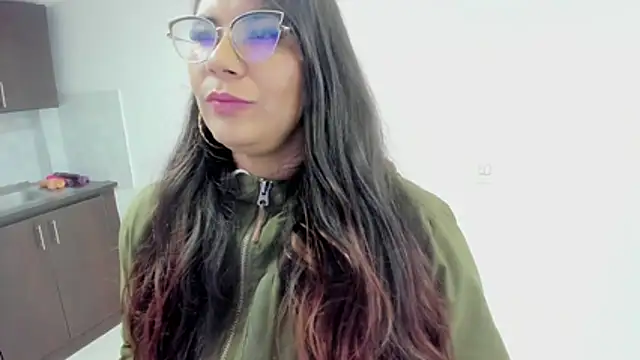 Snapshot of Luna_Dumont chatting on November 15, 11:07 am Luna Dumont online show from November 15, 11:07 am