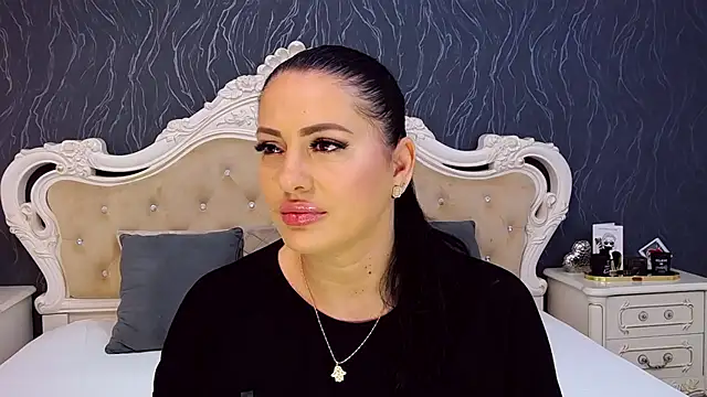 Snapshot of Lauren_Saint chatting on November 9, 8:45 am Lauren Saint online show from November 9, 8:45 am