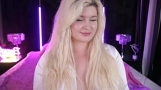 CocoSecretss online show from December 15, 11:01 am