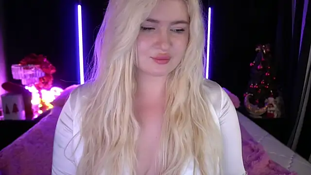 CocoSecretss online show from January 5, 11:37 am