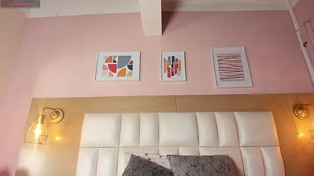 Dollar-girl online show from March 1, 11:50 am