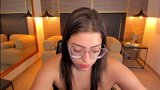 Dollar-girl online show from April 19, 6:10 pm