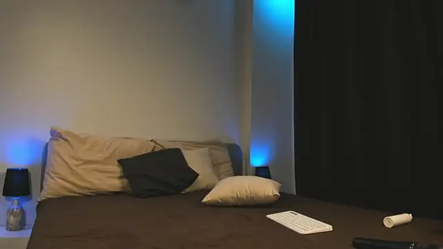 ShySara online show from February 6, 6:46 pm