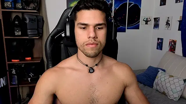 Snapshot of JacobKirito chatting on November 14, 2:43 am JacobKirito online show from November 14, 2:43 am