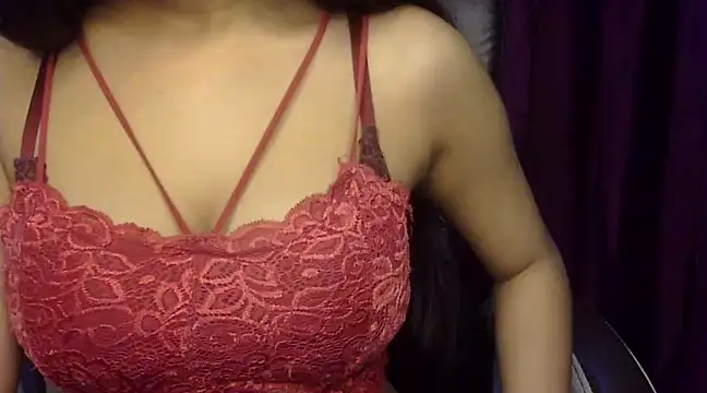 Snapshot of Karnaa_vail chatting on February 12, 5:15 am Karnaa vail online show from February 12, 5:15 am