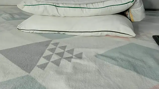 maybelline69 online show from March 8, 4:28 pm