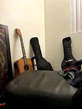 Snapshot of MidnightFlexxx chatting on December 8, 9:24 am MidnightFlexxx online show from December 8, 9:24 am