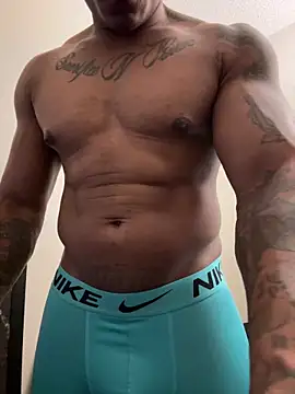 Snapshot of MidnightFlexxx chatting on November 10, 11:09 am MidnightFlexxx online show from November 10, 11:09 am