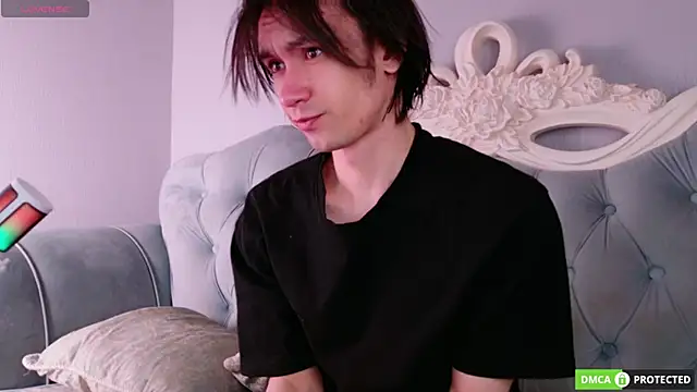 CalvinOwens online show from April 22, 6:09 pm