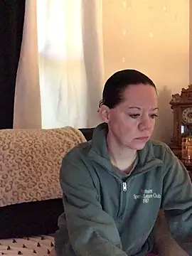 SidneyRaee online show from April 20, 3:26 pm