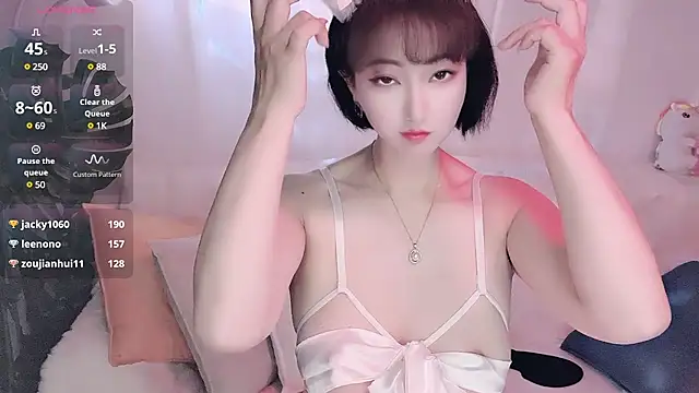 Snapshot of Mist_lili chatting on December 16, 4:55 am Mist lili online show from December 16, 4:55 am